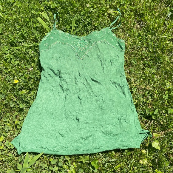 Green gypsy tank - Picture 1 of 1